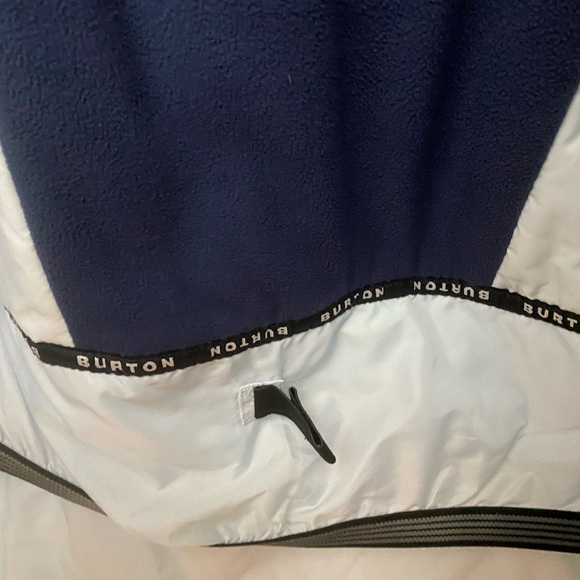 NWOT Burton Boys Covert 2L Jacket & Hat - Skiing | Snowboarding | Sledding - Picture 8 of 14